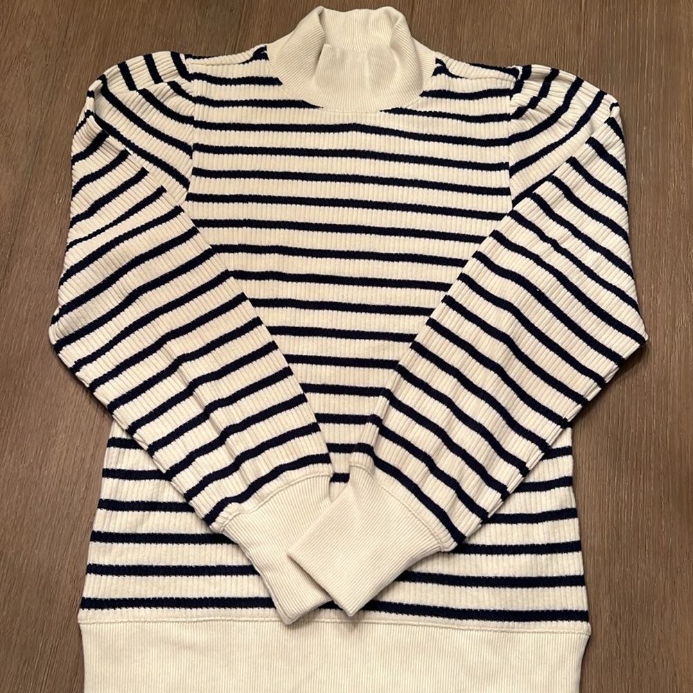 J.Crew navy and cream puff sleeved mock turtleneck sweater